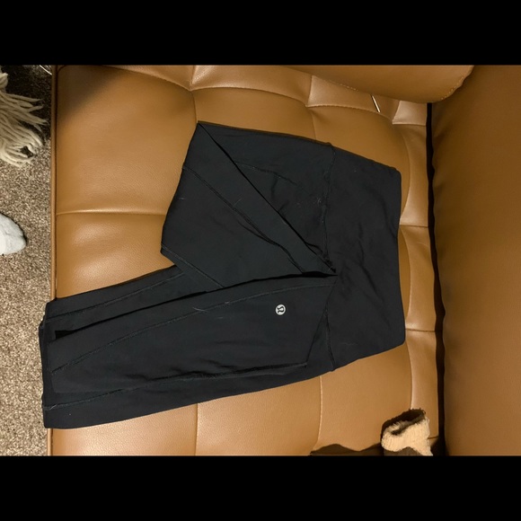 Black athletic leggings - Picture 4 of 4